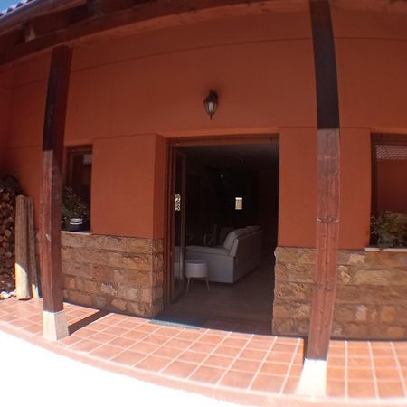 Casa Nery Villa Riano  Exterior photo